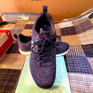 Sketchers EUC Like New flex appeal 4.0